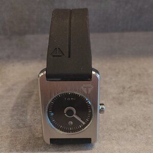 Tomi T-022 Tank Watch with Date and Silicone Band